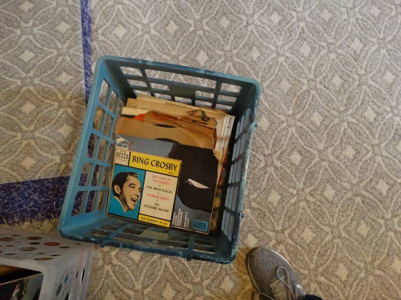 lot 1900 image: Lot of records.