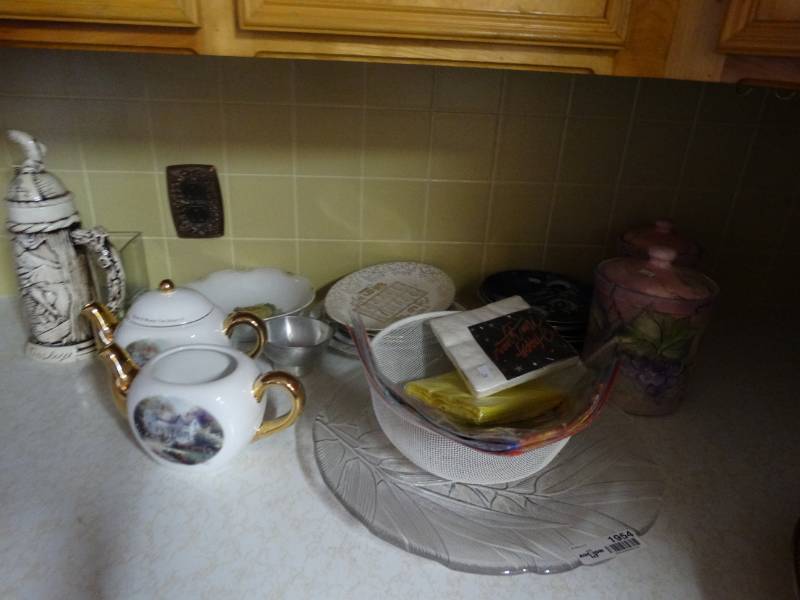 lot 1954 image: Lot of miscellaneous.