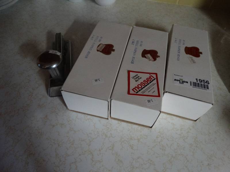 lot 1956 image: 3 packs of 4 shell napkin rings.