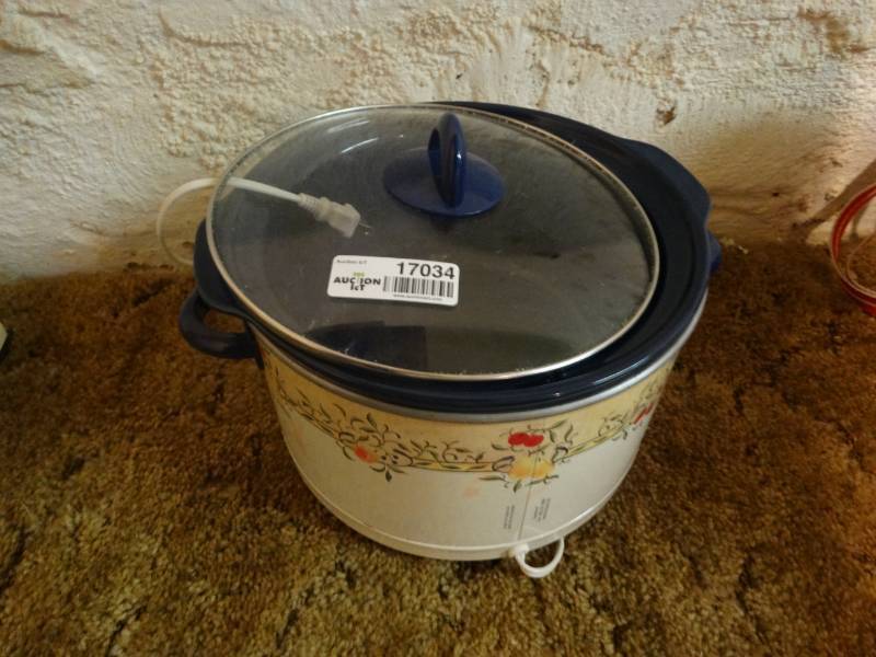 lot 17034 image: Crockpot.