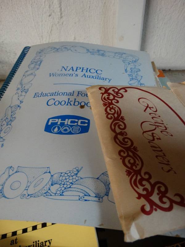 lot 17059 image: Lot of various cookbooks.