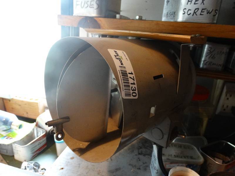 lot 17130 image: Small Shop fan.