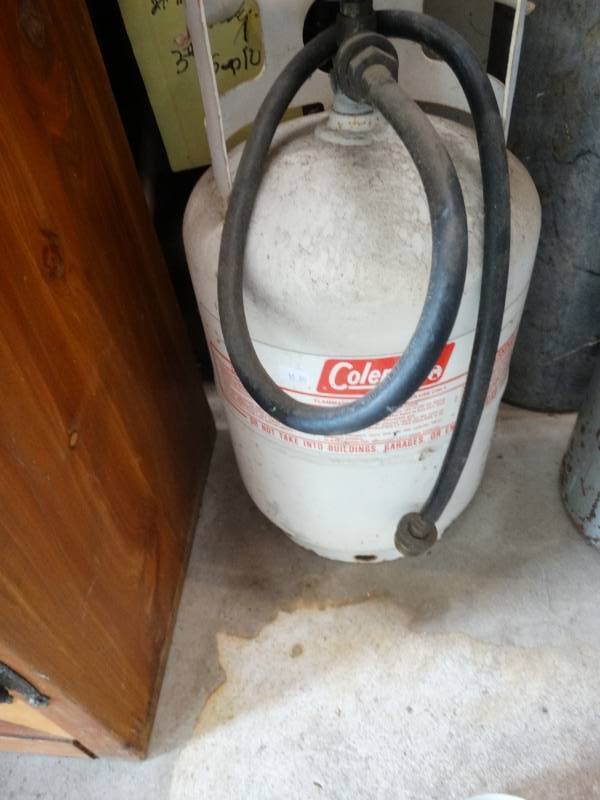 lot 17135 image: Coleman propane tank.