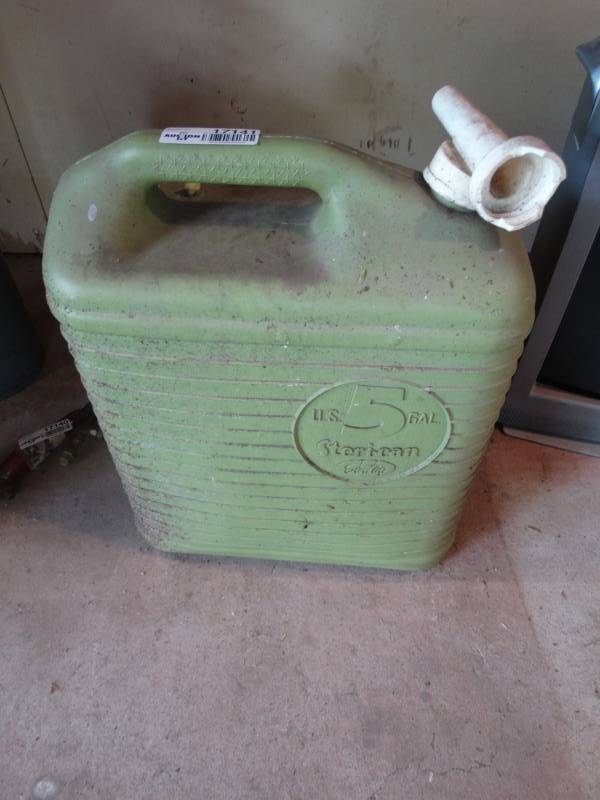 lot 17141 image: 5-Gal Steri can.