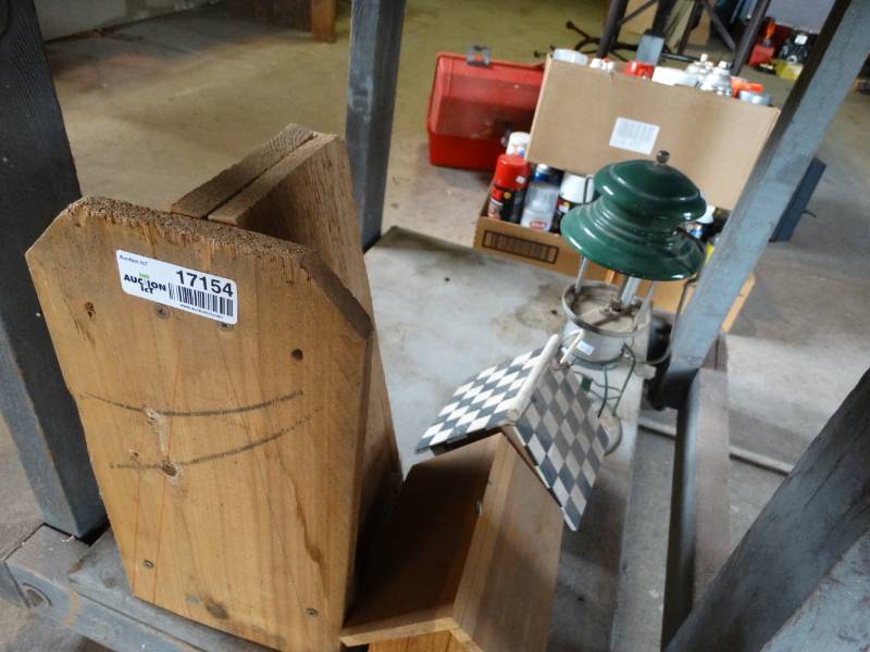 lot 17154 image: Bird houses, bell and a lantern.