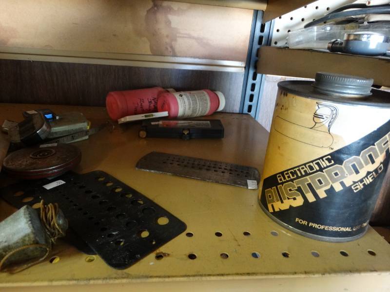 lot 17203 image: Testers, fluids, marsline, drill gagues, bob, & more.