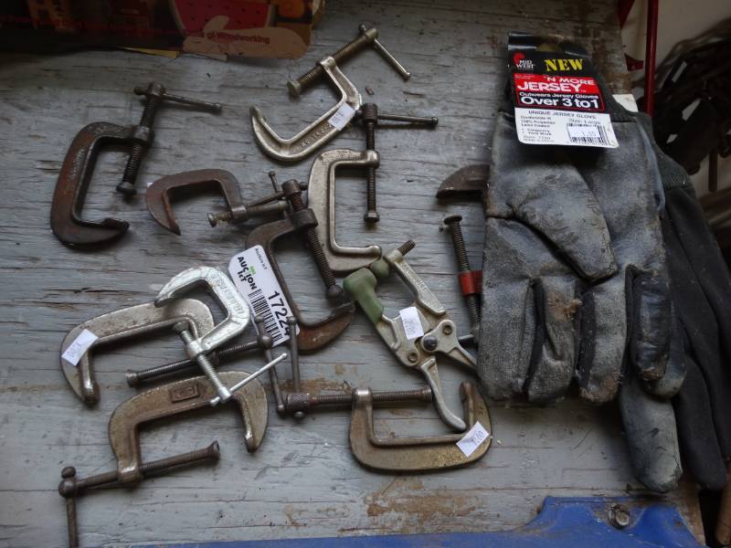 lot 17224 image: Small C clamps, & new gloves.