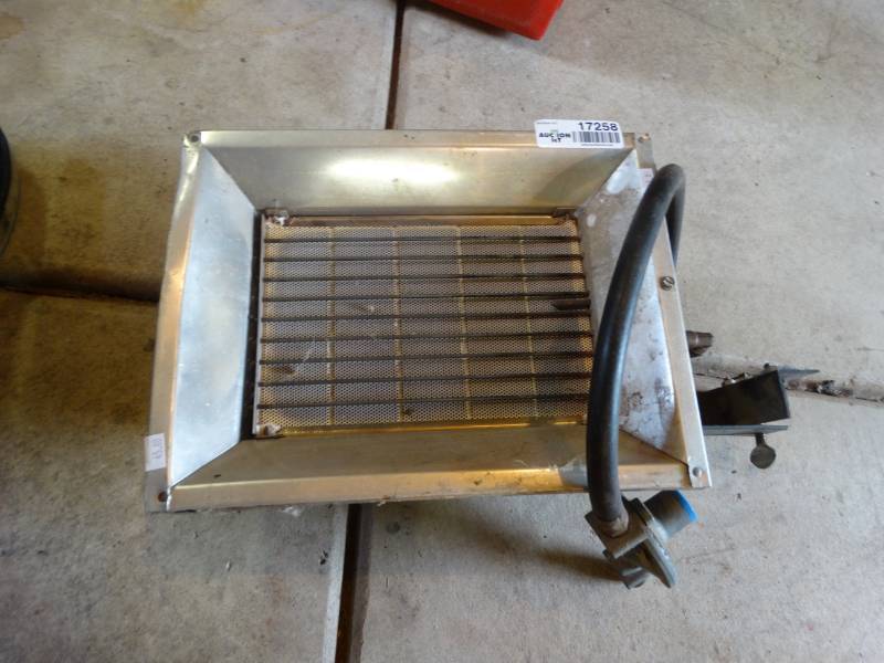 lot 17258 image: Propane heater.
