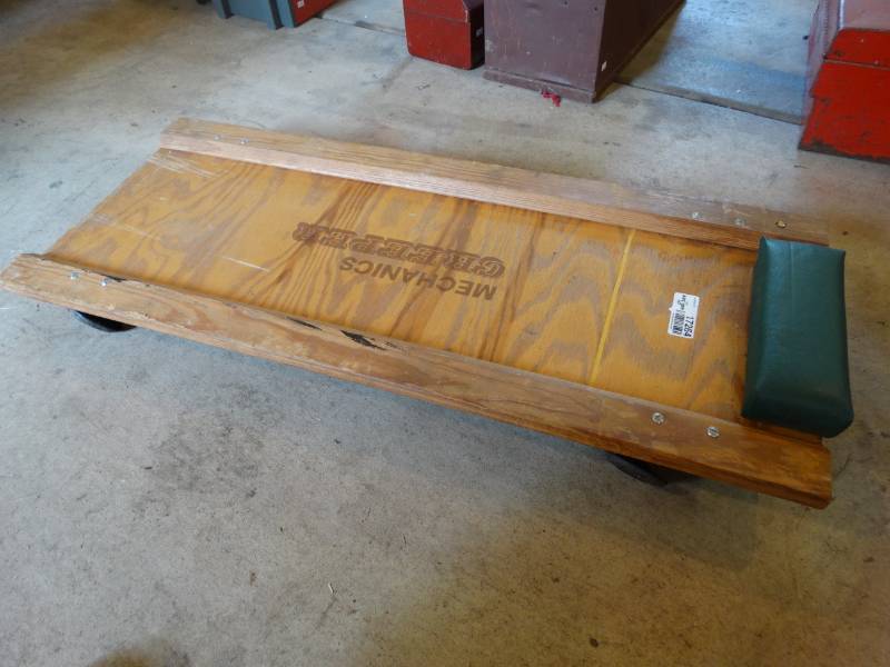 lot 17264 image: Mechanics creeper.