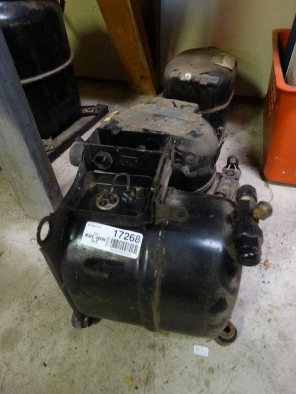lot 17268 image: 3 Compressors. Untested.