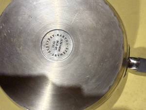 lot 1391 image: MARTHA STEWART SKILLET