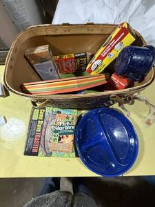 lot 1478 image: Vintage picnic basket & picnic supplies -- GAR