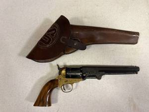 lot 1171 image: ITALIAN COPY OF COLT MODEL 1851 NAVY REVOLVER S# 8683