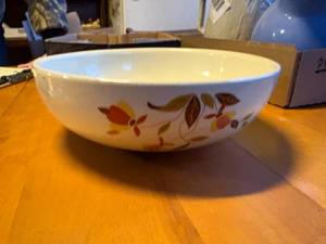 lot 1613 image: JEWEL T BOWL......................KCHN