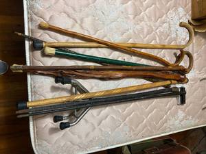 lot 1651 image: Canes & foot walkers (10 pieces),  4 foot walker -- NBD