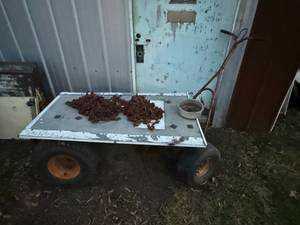 lot 1594 image: 4-WHEEL UTILITY CART........................BY