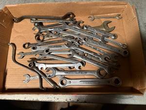 lot 1706 image: Hand wrenches SAE -- SSH
