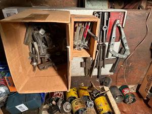 lot 1720 image: Misc. pullers for shop use -- SSH