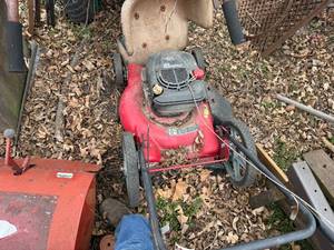 lot 1742 image: Murray 22 mower - locked up -- BY