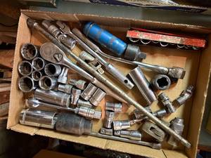 lot 1663 image: Rachets, sockets, etc. (some Snap-On) - NS