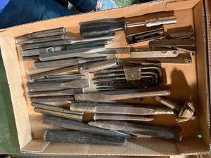 lot 1664 image: Punches & chisels - NS