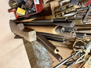 lot 1684 image: Gun parts, misc. barrels, stocks -- NS