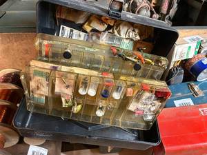 lot 1687 image: TACKLE BOX, LURES & MISCELLANEOUS TACKLE- NSHOP