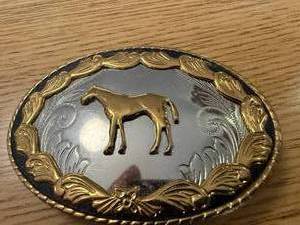 lot 1829 image: GERMAN SILVER BUCKLE 50 GRAMS (NOT ACTUAL SILVER)