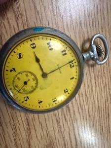 lot 1834 image: 1900S ELGIN POCKET WATCH (NON-FUNCTIONING)
