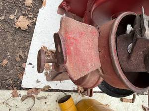 lot 1771 image: Belt-driven grinder -- BY