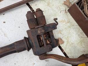 lot 1773 image: Metal roll krimper -- BY