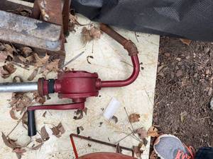 lot 1779 image: BARREL PUMP