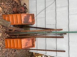 lot 1783 image: Car ramps, scrap iron -- BY