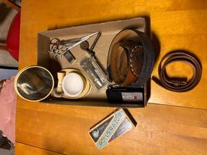 lot 1559 image: ANTIQUE SHAVING KIT, RAZORS, LEATHER STRAPS...............DR