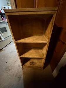 lot 1563 image: WOOD BOOKCASE (NO CONTENTS)..........................DR