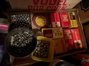 lot 1995 image: Misc. bullets for reloading -- SSH