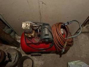 lot 2160 image: COMET AIR COMPRESSOR & SPARE COMPRESSOR PUMP- SHOP WW