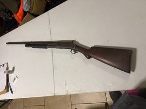 lot 1175 image: 1897 WINCHESTER SLIDE ACTION 12 GAUGE SHOT GUN S# 132443