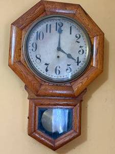 lot 1856 image: VINTAGE WALL CLOCK M.L. GILBERT NO.3062 WORD IMPROVED ADMIRAL- SBD