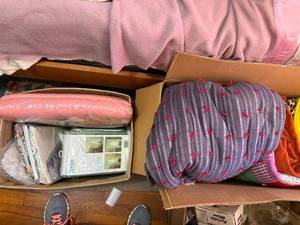 lot 1870 image: NEW CURTAINS, NEW SHEETS & PATCHWORK COMFORTERS- SBD