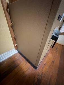 lot 1891 image: MONTGOMERY WARD SAFE 9031 SAFE W COMBINATION- SBD