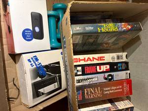 lot 2224 image: SANYO STERO RP65 WITH HEADPHONES, HAND WEIGHTS & VHS MOVIES- LR
