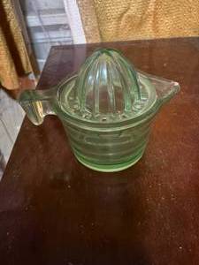 lot 2244 image: URANIUM GLASS JUICER SET- LR