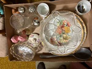 lot 2183 image: MISCELLANEOUS GLASSWARE & DECORATIVE PLATES- LR