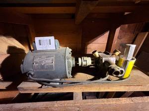 lot 2162 image: Electric transfer pump -- NS