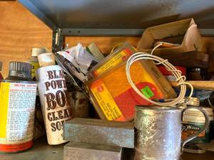 lot 1917 image: Shelf of misc. shop items, tools - NS