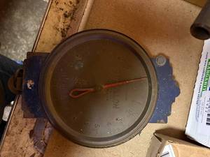 lot 1909 image: Vintage scale (Chatillon milk scale) -- NS