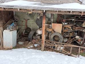 lot 1573 image: Contents of lean-to shed -- BY