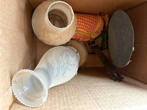 lot 1495 image: 2 kerosene lamps -- BP