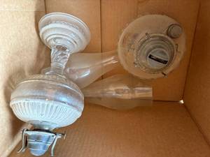 lot 1497 image: 2 kerosene lamps -- DR
